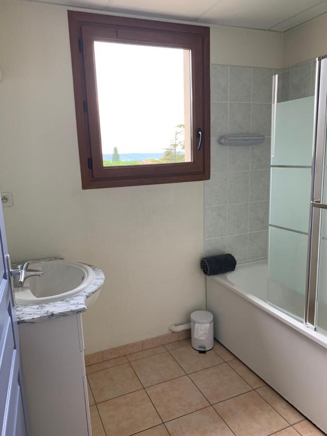 Appartement Dans Residence Avec Piscine Et Parking Uzès Exteriér fotografie